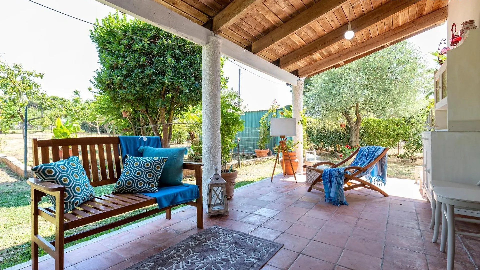 Alghero Villa Angela con giardino vicino al mare